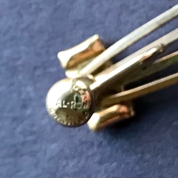 Vintage Bal-Ron Brooch and Earrings - Picture 10 of 13